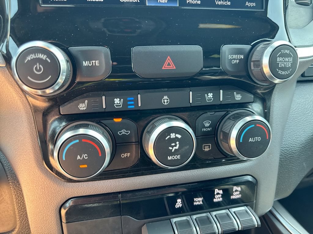 Used 2022 RAM 1500 Laramie w/ Sport Appearance Package RWD image 17