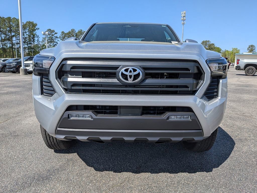 Used 2025 Toyota Tacoma SR5 RWD image 12