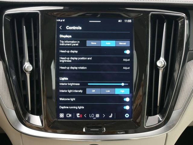 Used 2023 Volvo S60 B5 Ultimate w/ Climate Package image 18