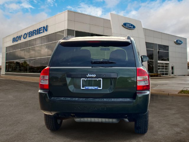 Used 2010 Jeep Compass Sport FWD image 4