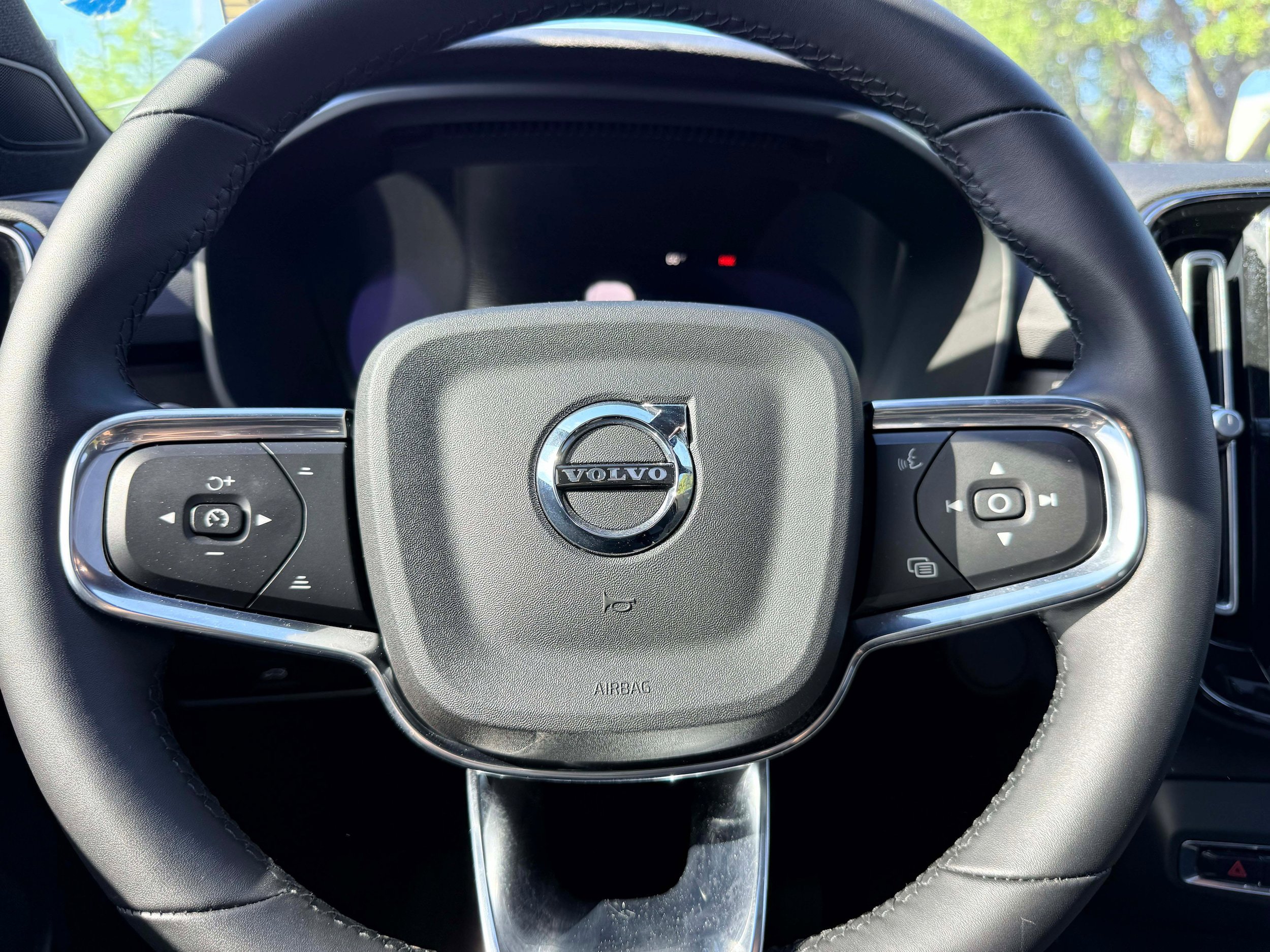 Certified 2023 Volvo XC40 Recharge Plus AWD/4WD image 17
