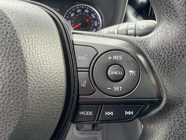 Certified 2020 Toyota RAV4 XLE w/ Convenience Package FWD image 25