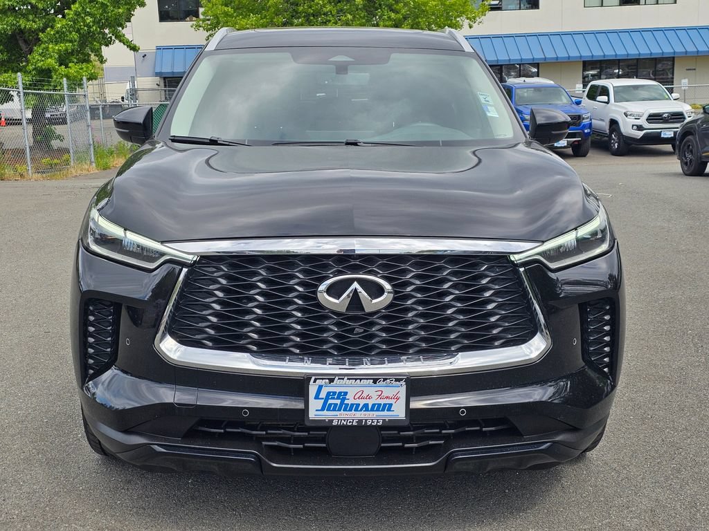 Used 2025 INFINITI QX60 Luxe AWD/4WD image 2