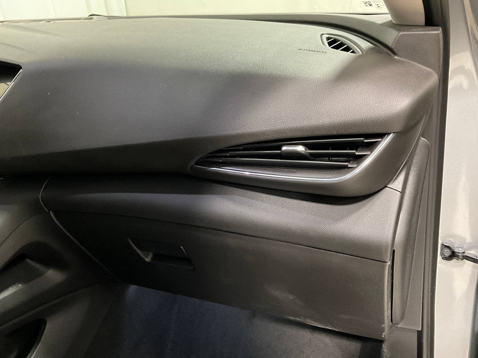 Used 2023 Buick Envision Preferred w/ Sport Touring Package AWD/4WD image 17