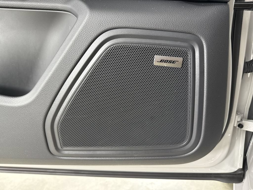 Certified 2025 Porsche Macan S AWD/4WD image 34