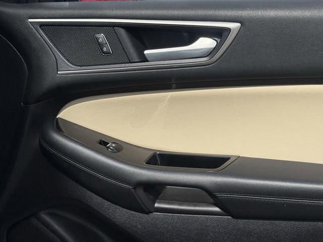 Used 2020 Ford Edge SEL AWD/4WD image 27
