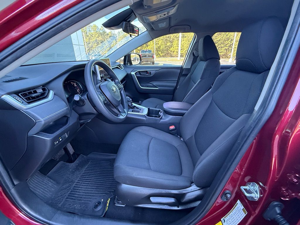 Used 2023 Toyota RAV4 LE image 12
