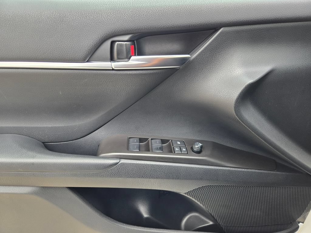 Certified 2024 Toyota Camry SE FWD image 15