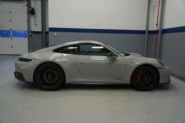 New 2026 Porsche 911 Carrera 4 GTS image 11