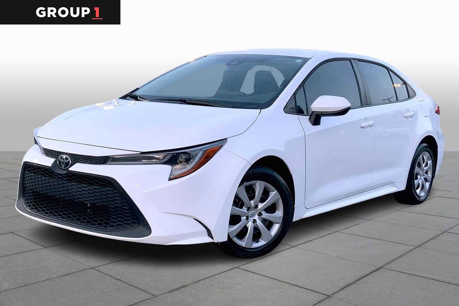 Used 2022 Toyota Corolla LE image 1