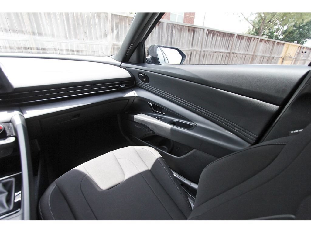 Certified 2026 Hyundai Elantra Sport w/ Cargo Package FWD image 11