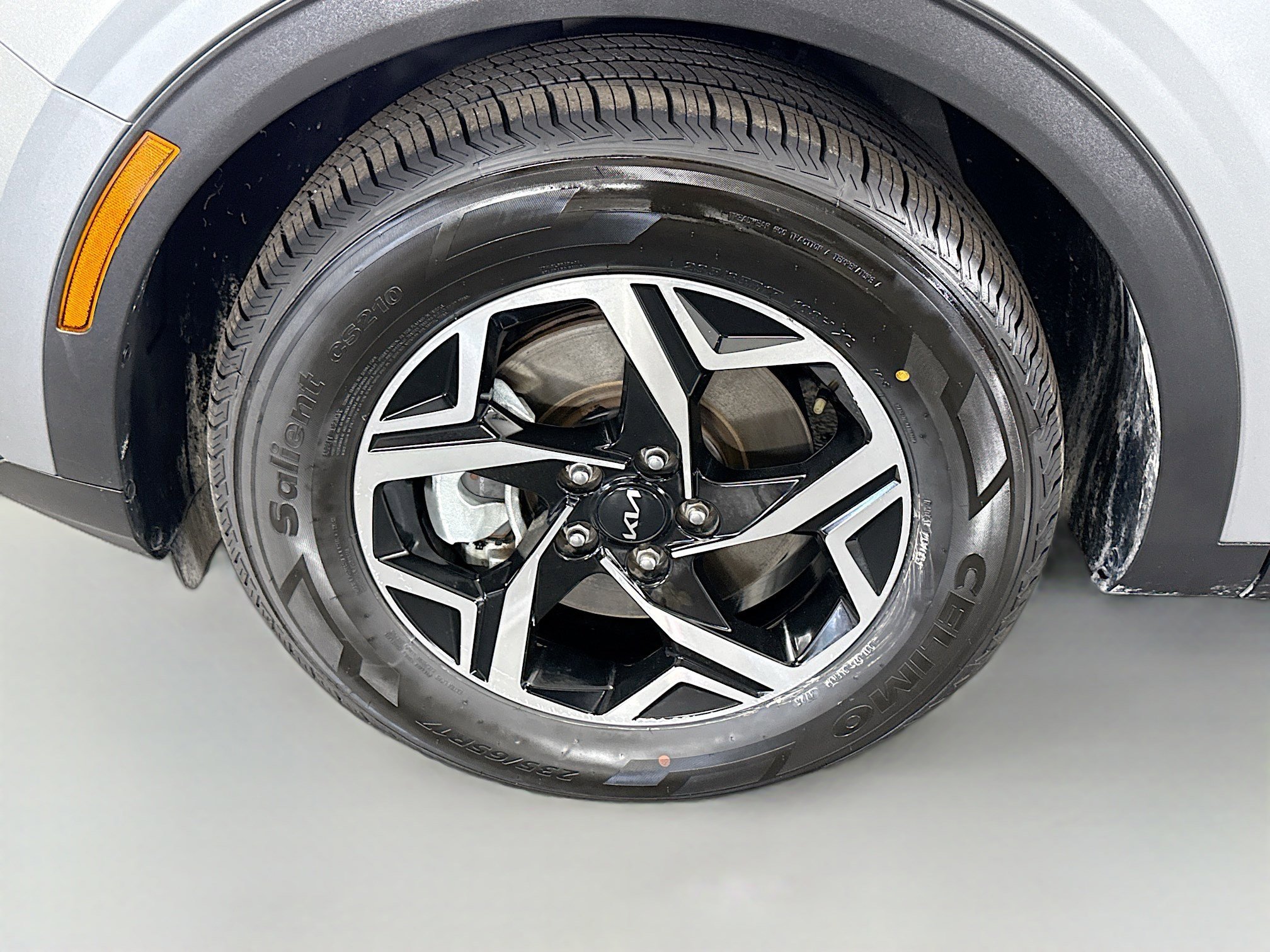 Used 2024 Kia Sportage LX image 37