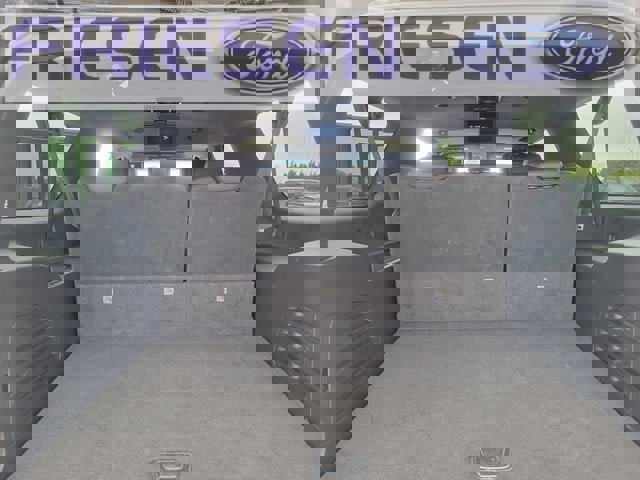 Used 2016 Cadillac Escalade ESV Platinum image 26