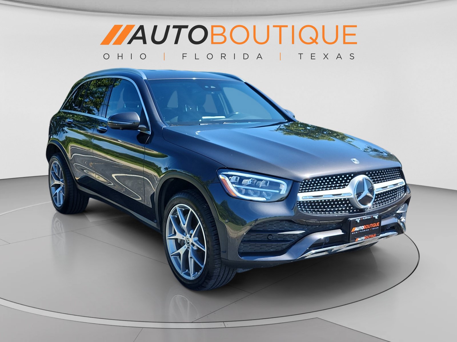 Used 2022 Mercedes-Benz GLC 300 4MATIC w/ AMG Line image 7