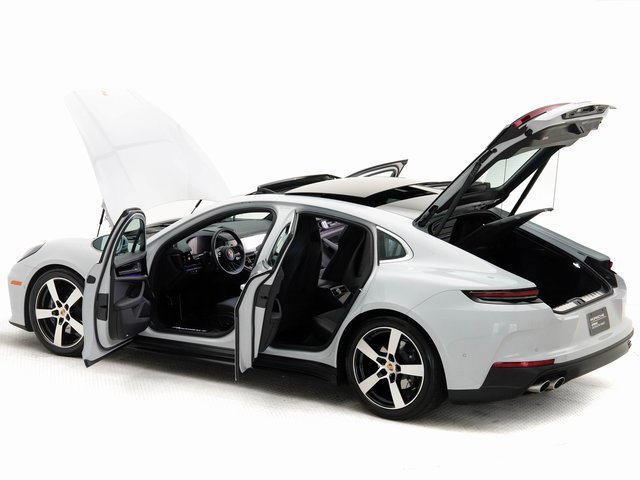 Used 2025 Porsche Panamera 4 image 30