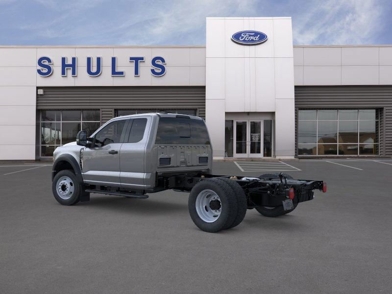 New 2026 Ford F450 XL w/ XL Chrome Package image 4