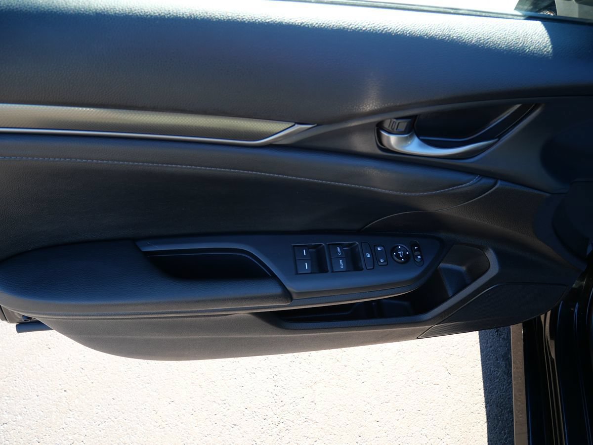 Used 2018 Honda Civic EX-L image 14