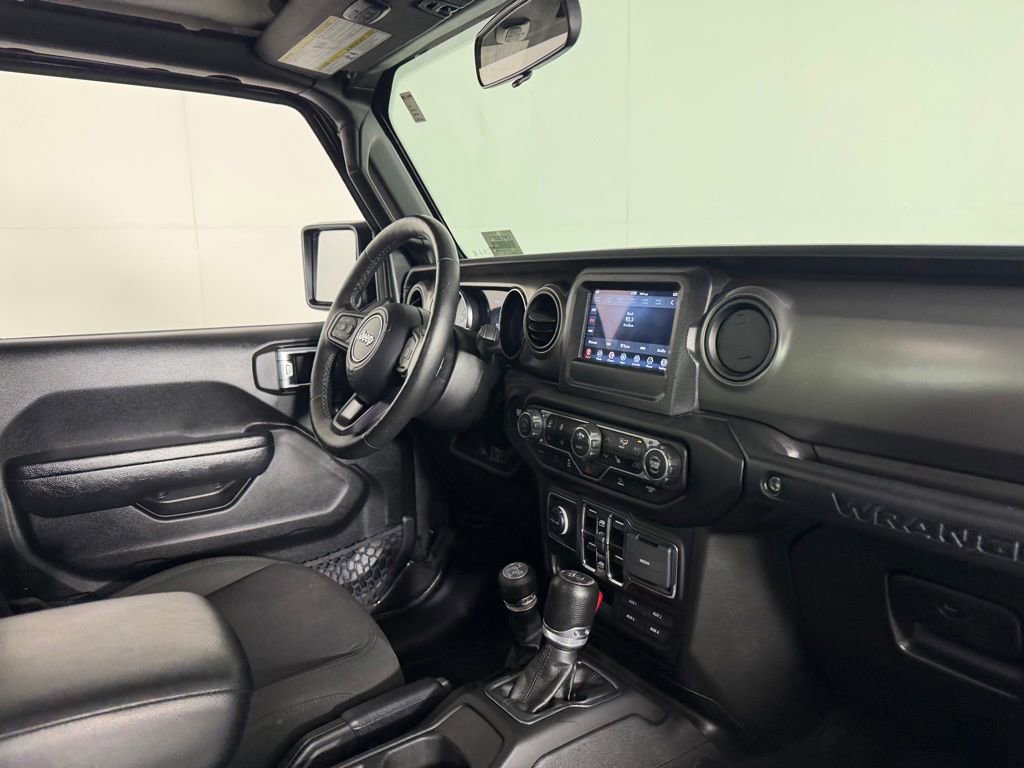 Used 2023 Jeep Wrangler Unlimited w/ Cold Weather Group AWD/4WD image 32