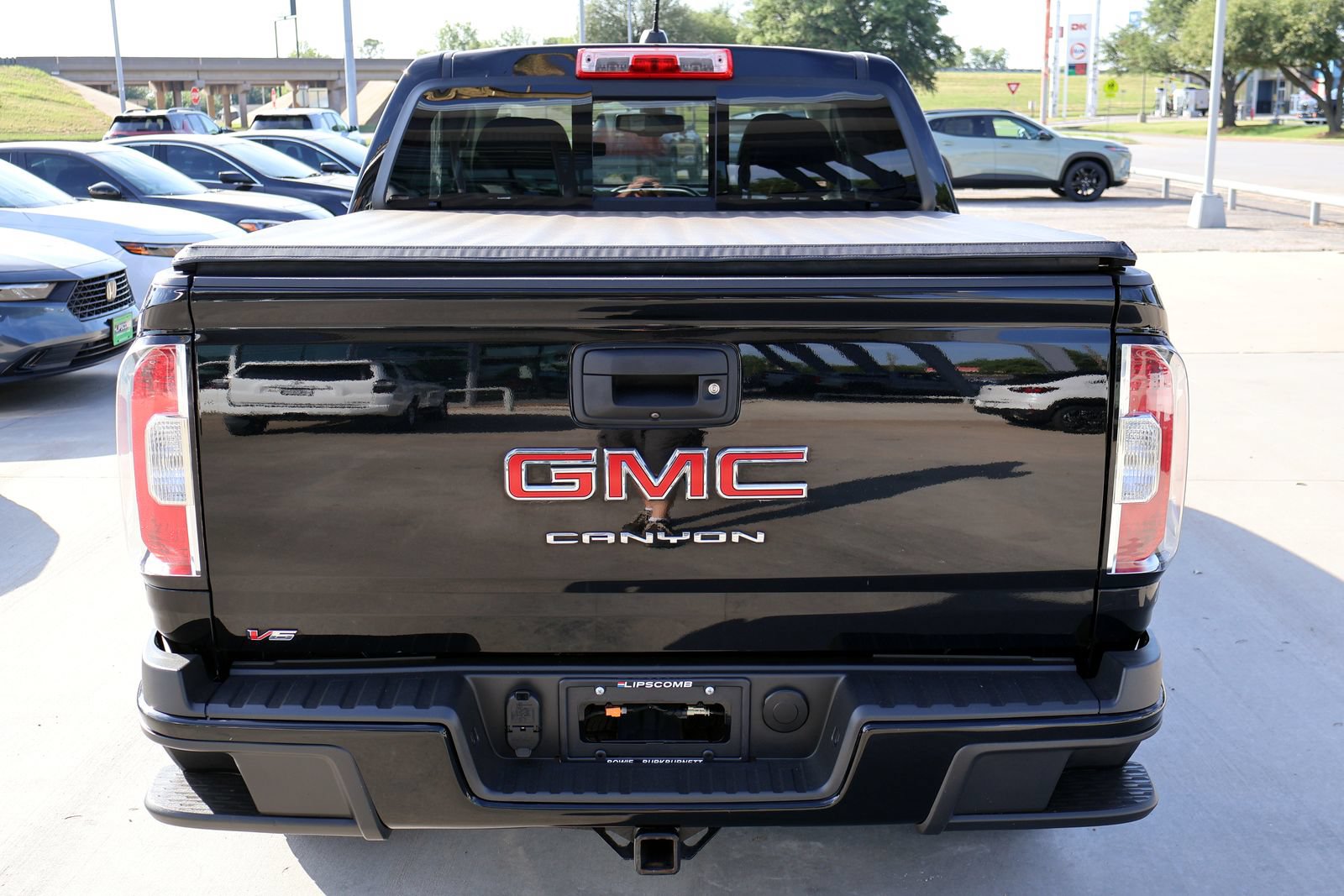 Used 2022 GMC Canyon Elevation w/ Elevation Premium Package AWD/4WD image 8