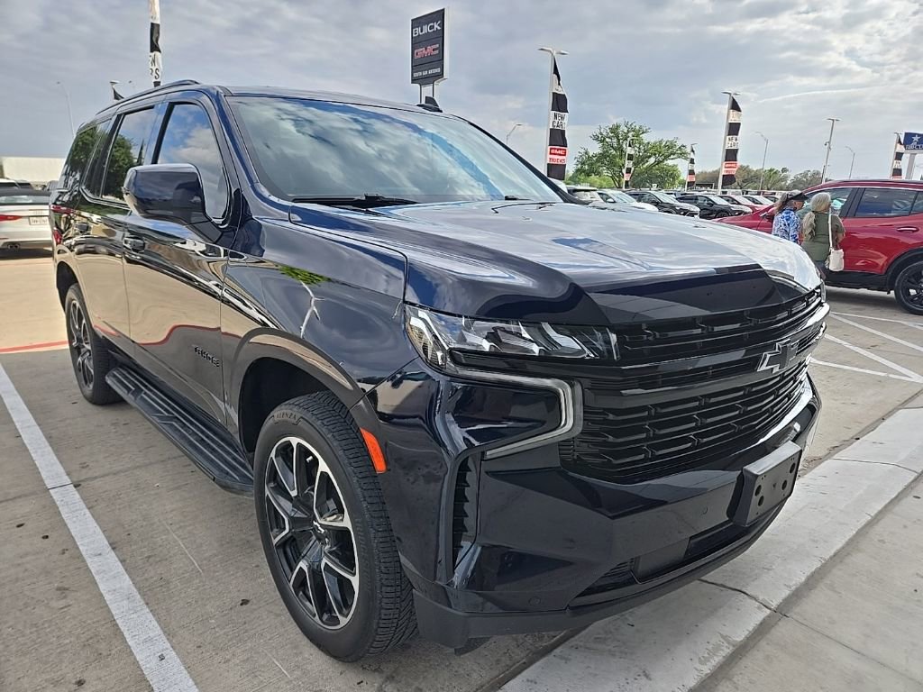 Used 2023 Chevrolet Tahoe RST AWD/4WD image 2