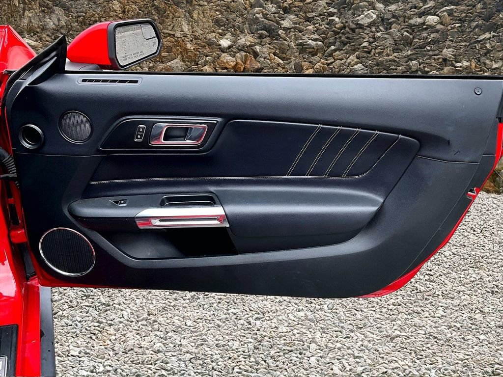 Used 2020 Ford Mustang Premium RWD image 20