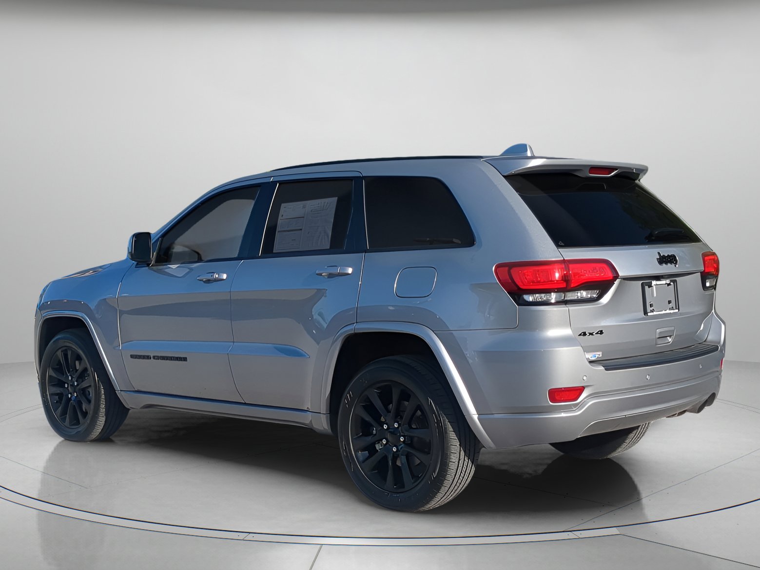Used 2021 Jeep Grand Cherokee Laredo X image 41