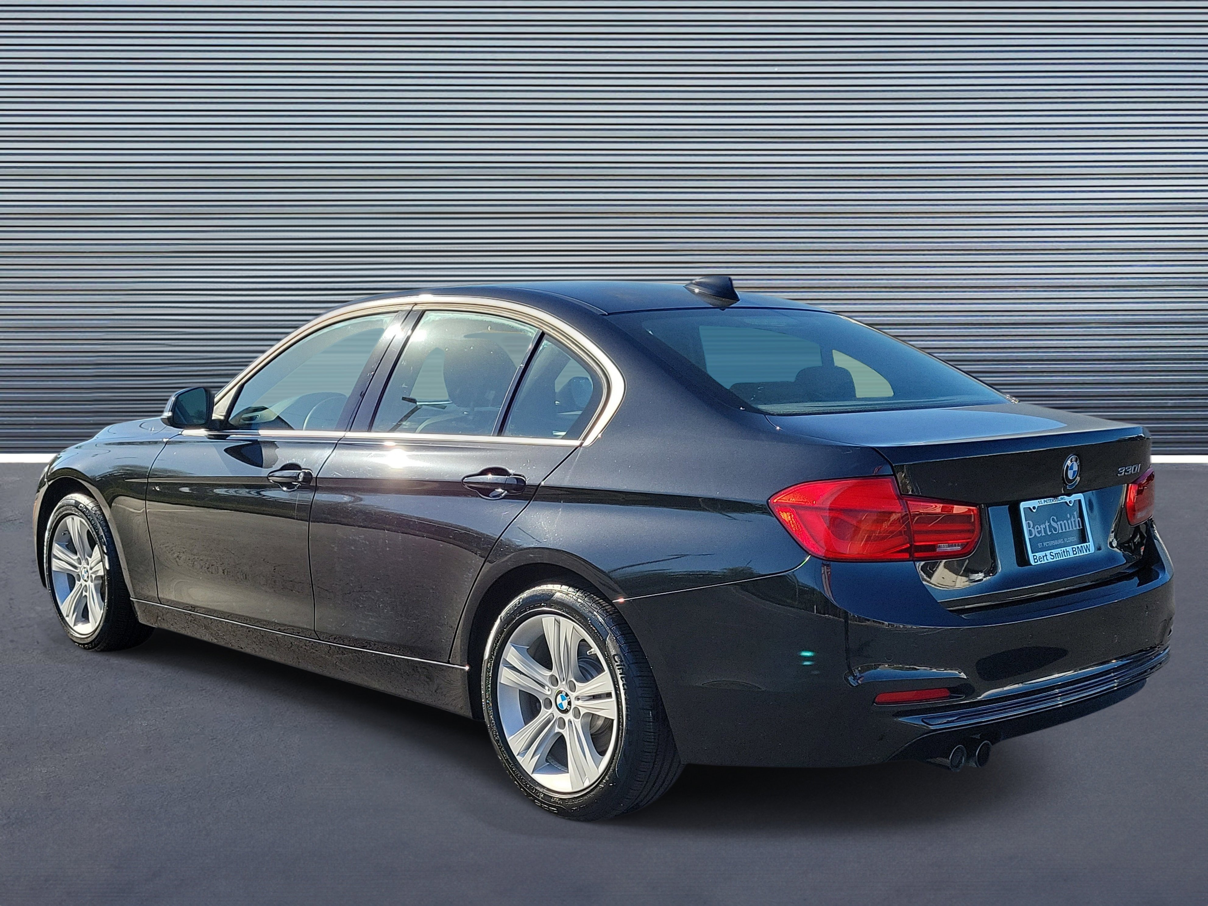 Used 2017 BMW 330i 330i image 4