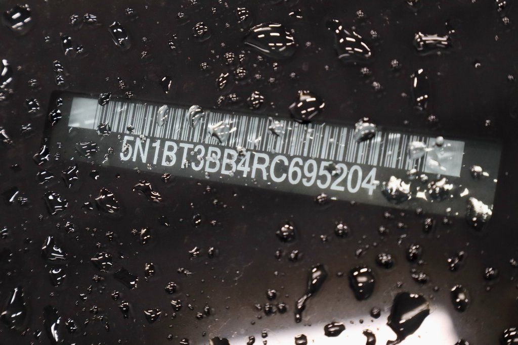 Certified 2024 Nissan Rogue SV image 34