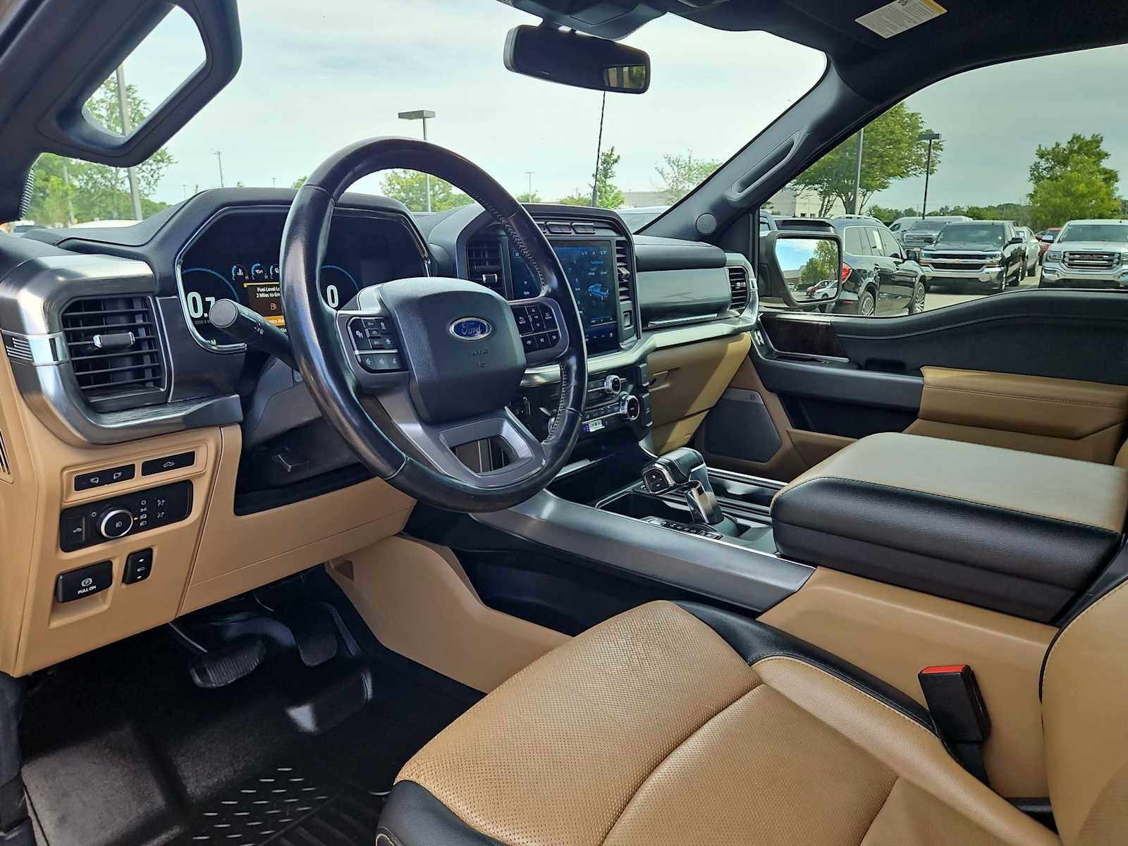 Used 2022 Ford F150 Lariat AWD/4WD image 16