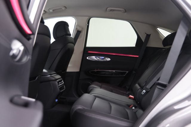 New 2027 Genesis GV70 2.5T AWD/4WD image 31