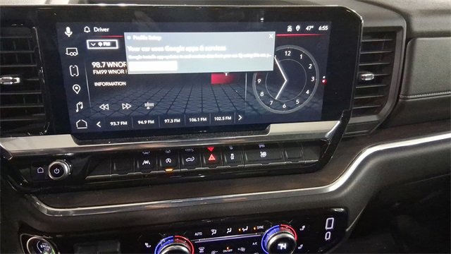 Used 2025 GMC Sierra 1500 SLT image 11