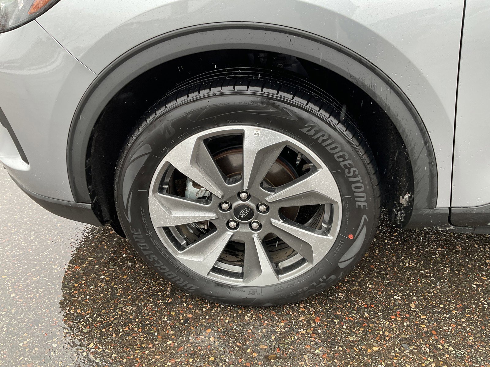 Used 2024 Ford Escape Platinum image 9