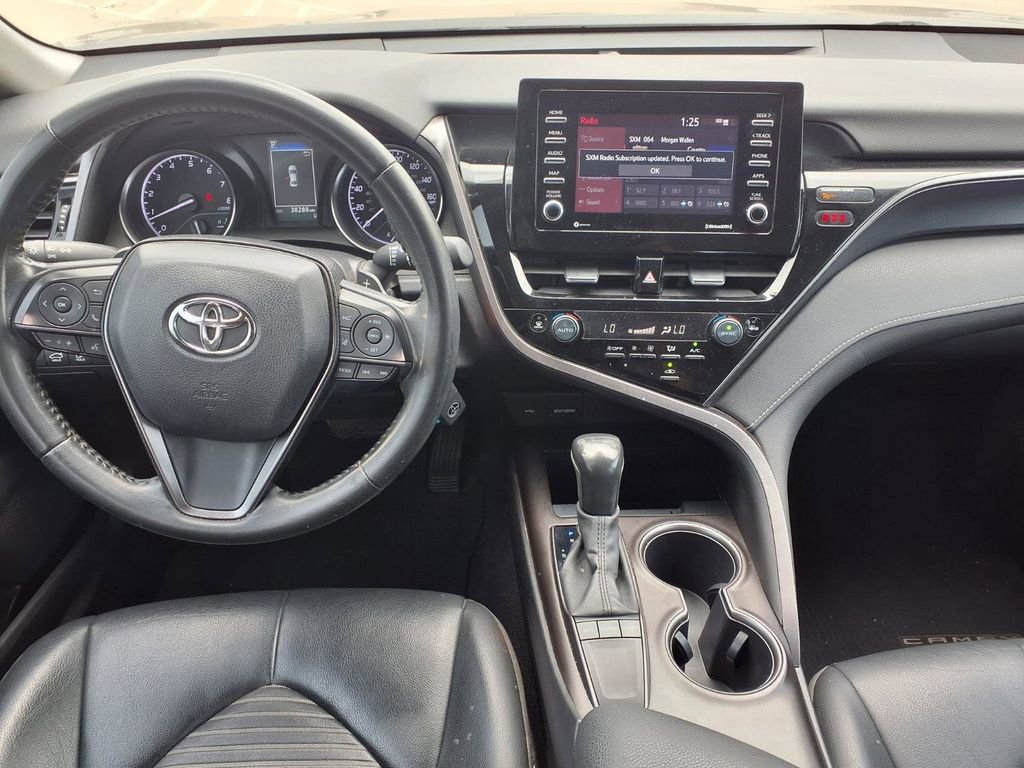 Used 2022 Toyota Camry SE FWD image 13