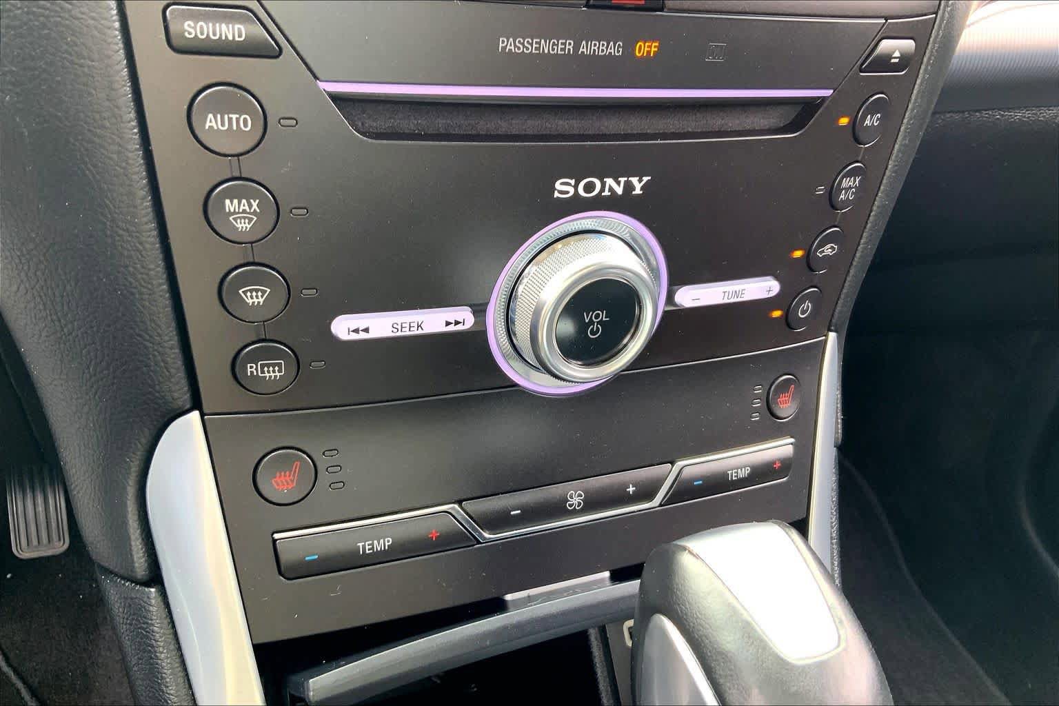 Used 2017 Ford Edge Titanium w/ Technology Package FWD image 60