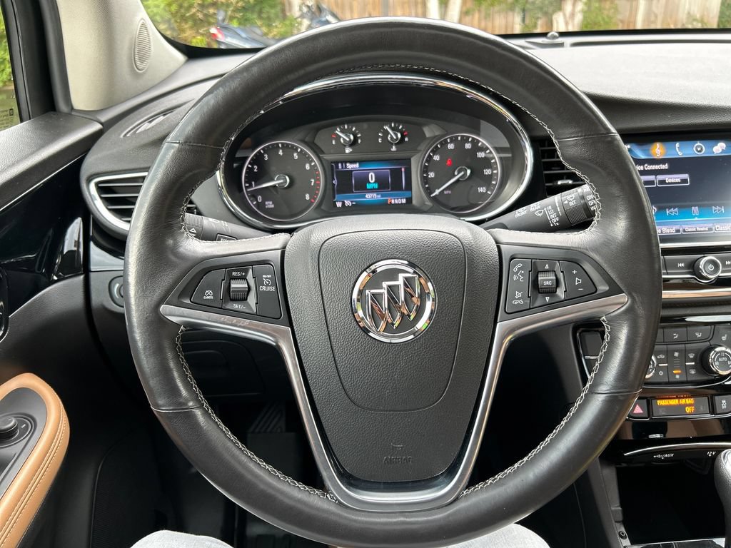 Used 2020 Buick Encore Essence w/ Experience Buick Package AWD/4WD image 23