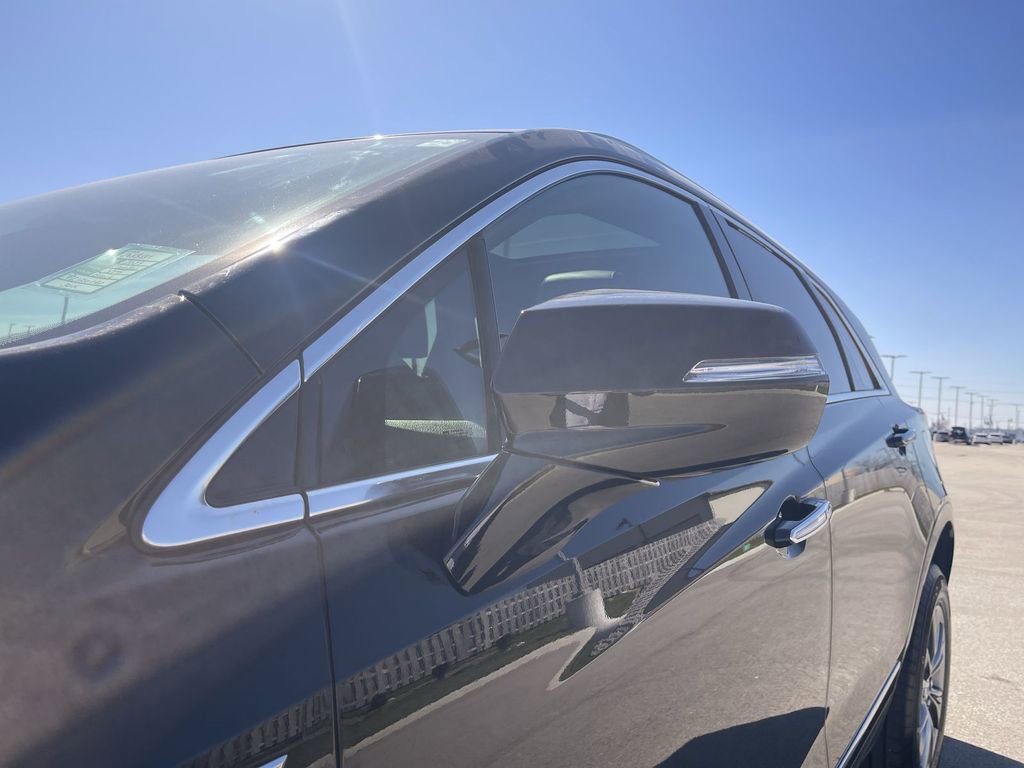 Certified 2023 Cadillac XT5 Premium Luxury image 3