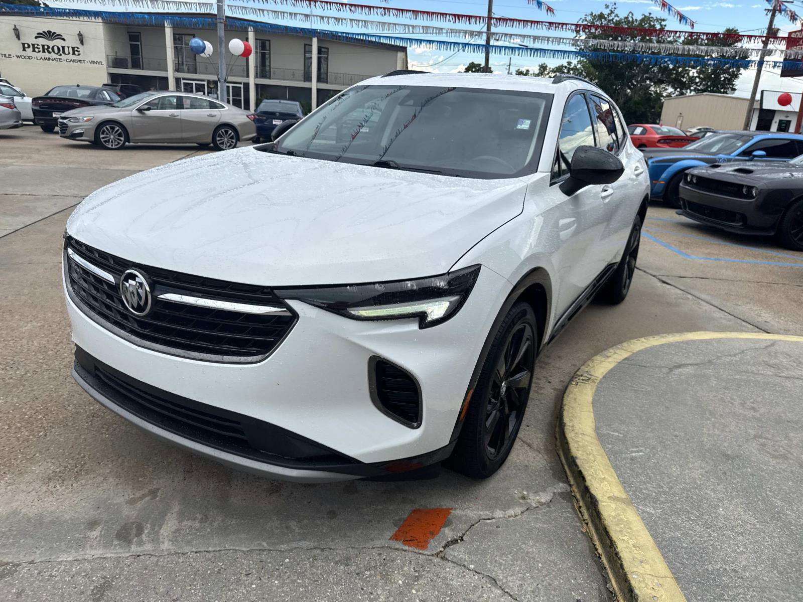 Used 2022 Buick Envision Essence w/ Sport Touring Package image 3