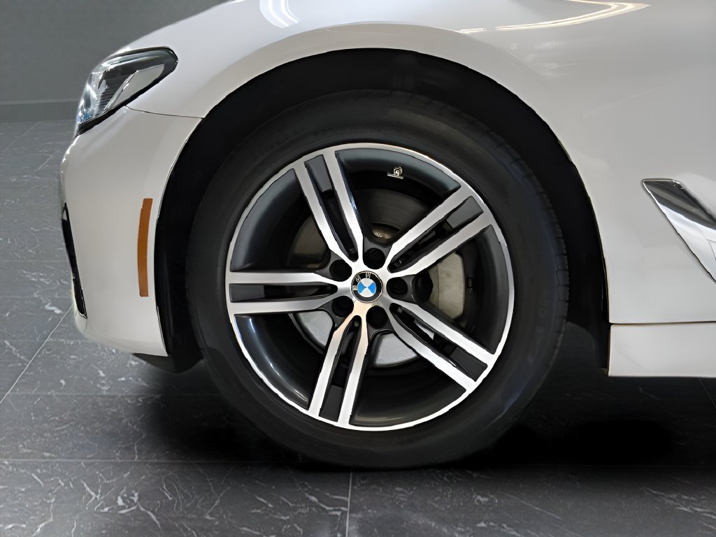 Used 2023 BMW 530i xDrive w/ Premium Package AWD/4WD image 23