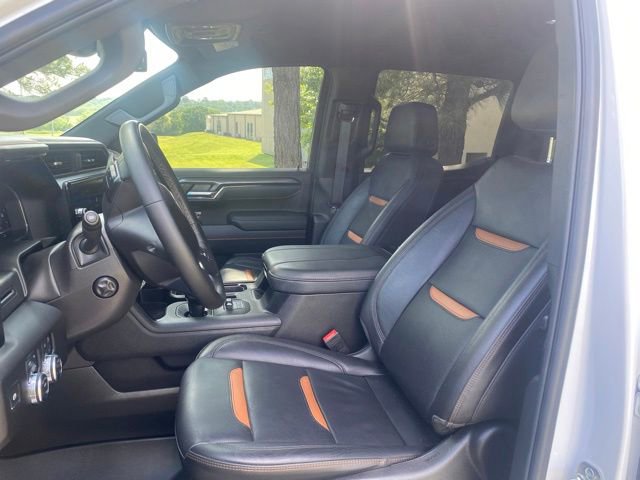 Used 2025 GMC Sierra 1500 AT4 w/ AT4 Premium Package AWD/4WD image 15