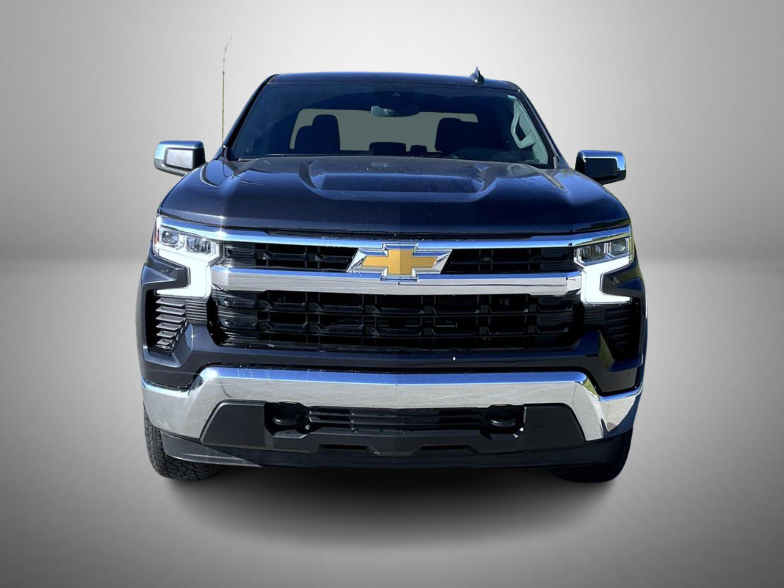 Used 2024 Chevrolet Silverado 1500 LT AWD/4WD image 2