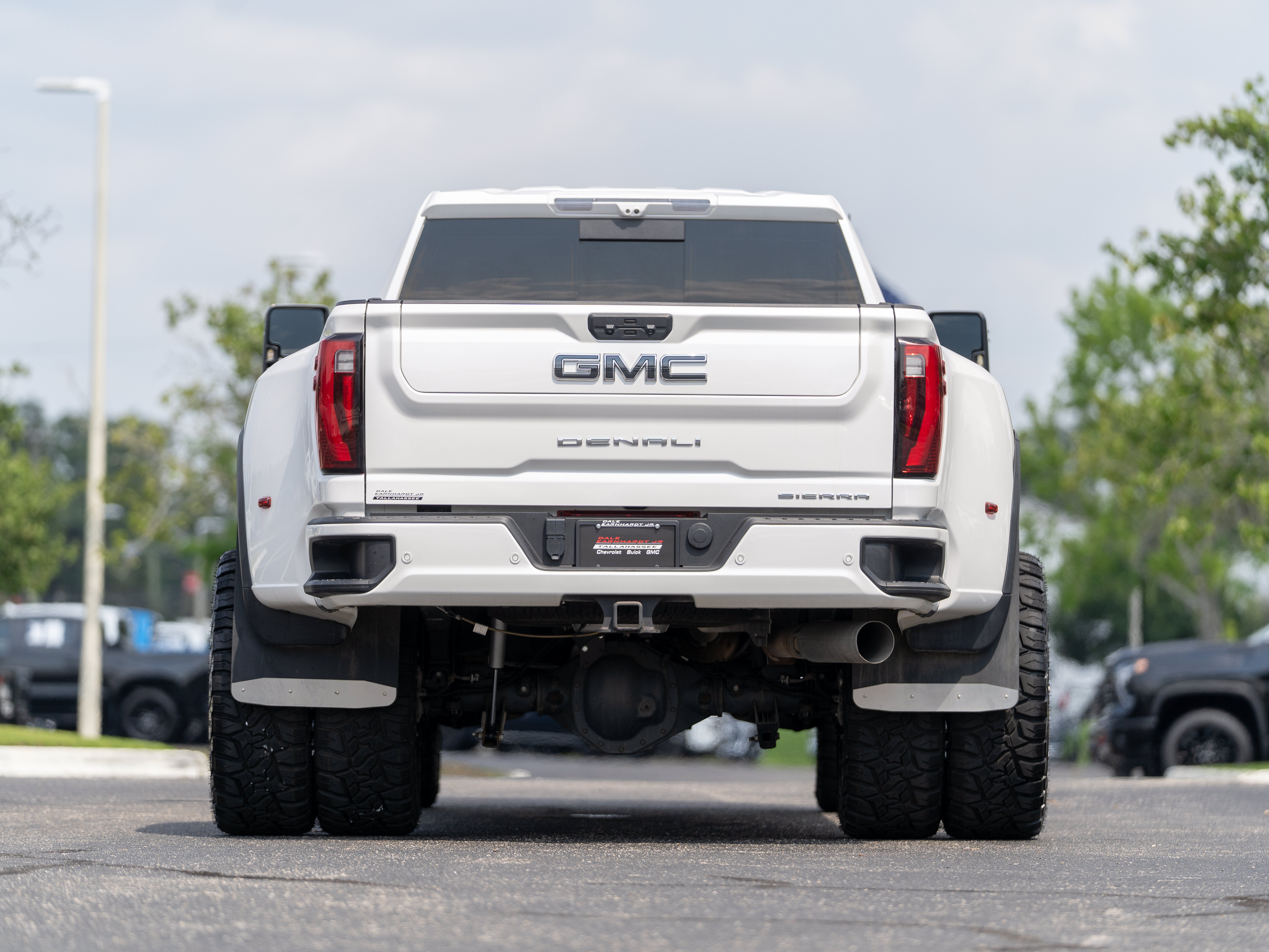 Used 2024 GMC Sierra 3500 Denali Ultimate AWD/4WD image 45
