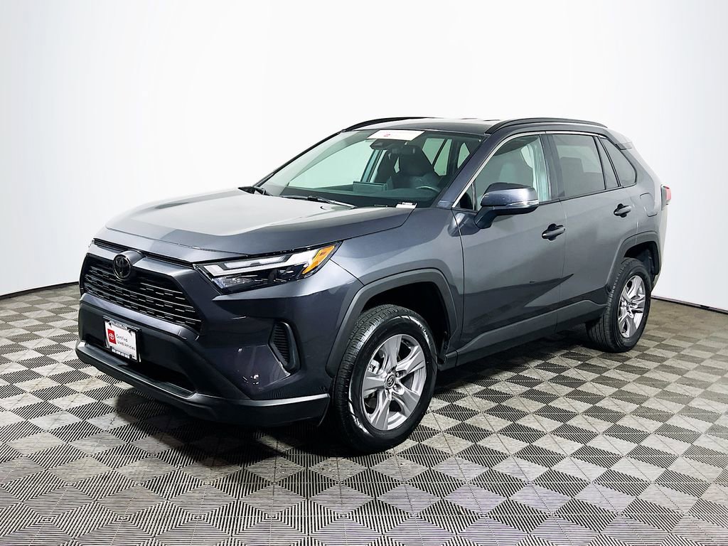 Certified 2025 Toyota RAV4 XLE AWD/4WD image 4
