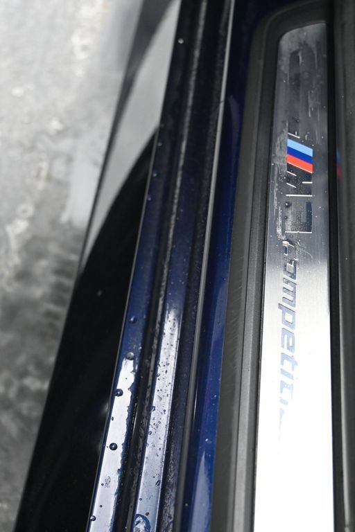 Used 2022 BMW M3 Competition w/ M Carbon Exterior Package AWD/4WD image 17