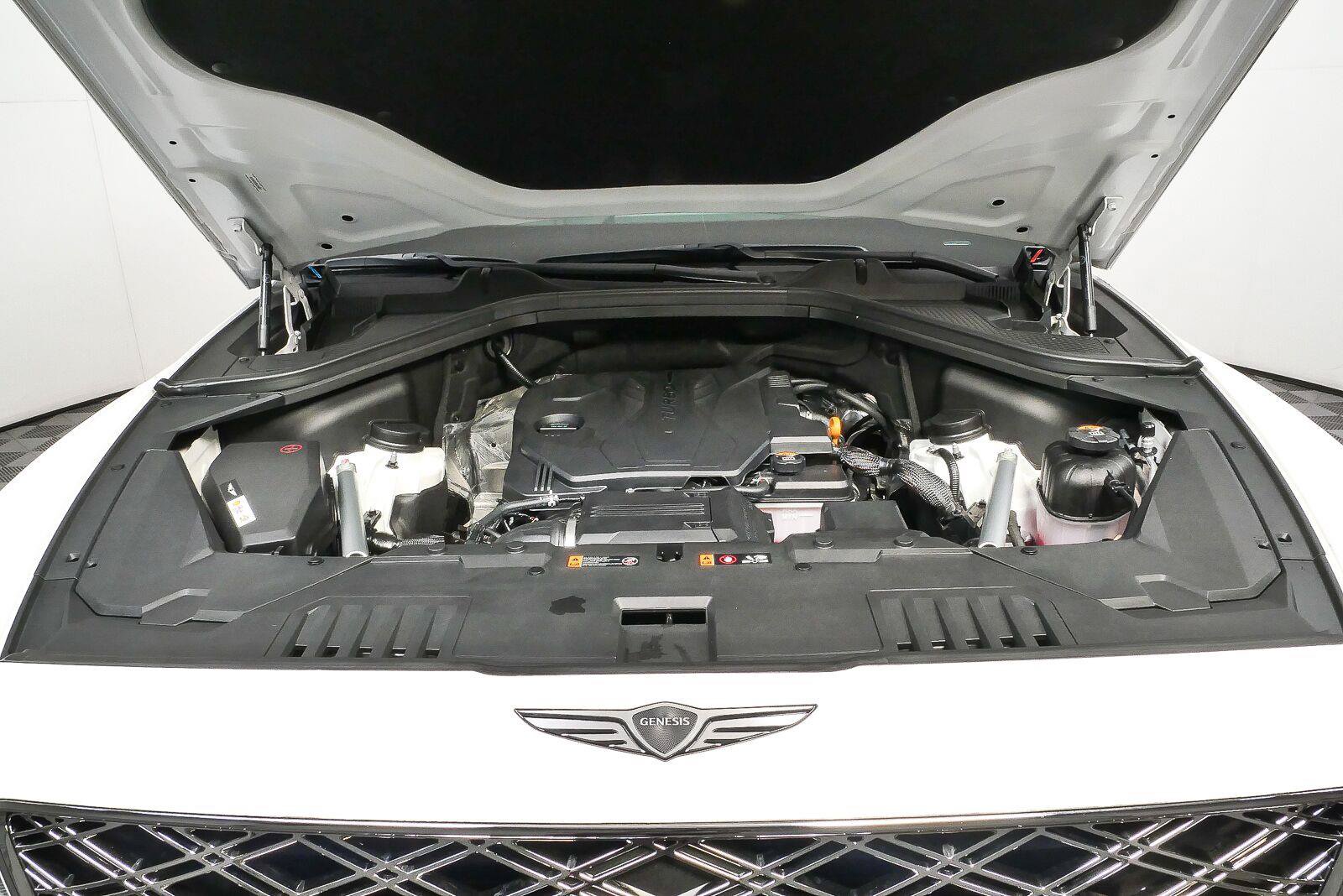 Used 2025 Genesis GV80 2.5T AWD/4WD image 33