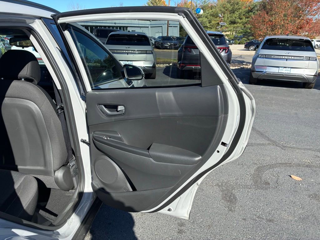 Used 2023 Hyundai Kona SEL w/ Cargo Package image 45