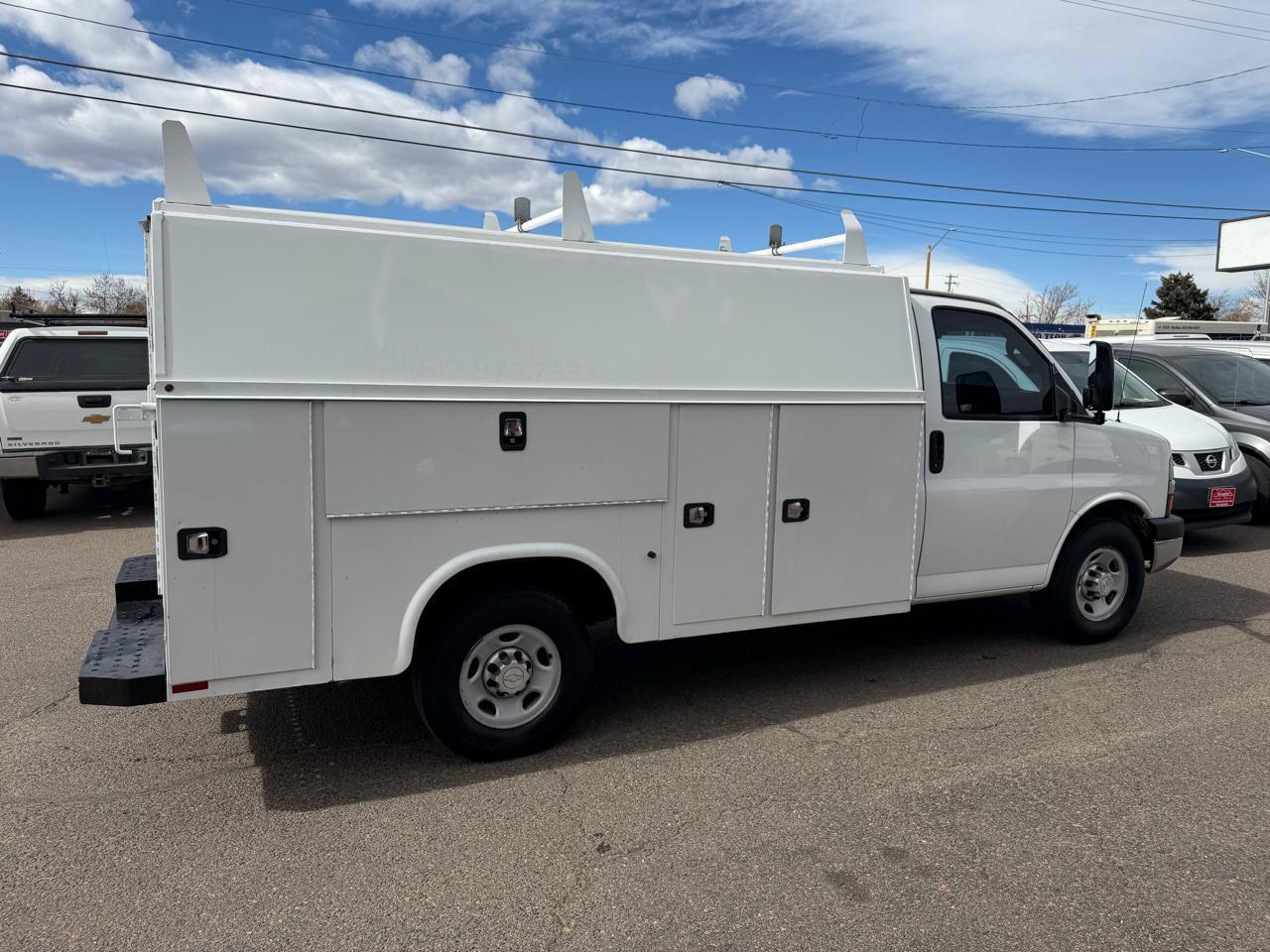 Used 2016 Chevrolet Express 3500 RWD image 11