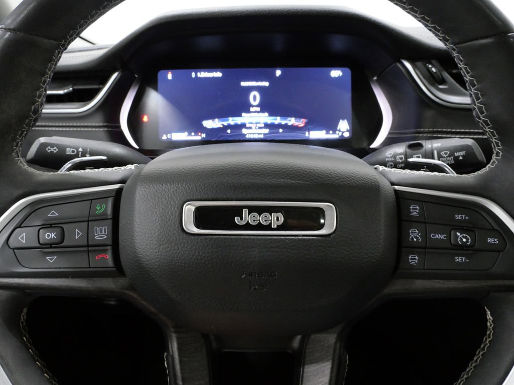 Used 2023 Jeep Grand Cherokee Limited w/ Trailer Tow Prep Group (B) image 17