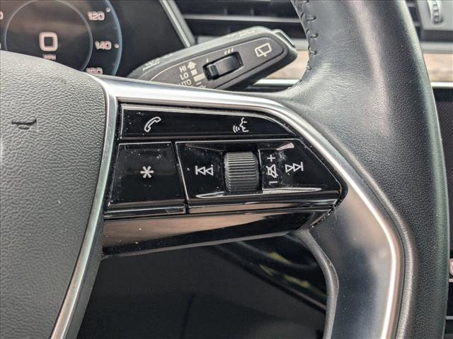 Used 2019 Audi e-tron Prestige w/ Prestige Package image 5
