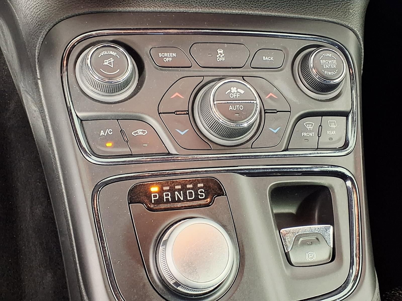 Used 2015 Chrysler 200 S w/ Navigation & Sound Group I image 22