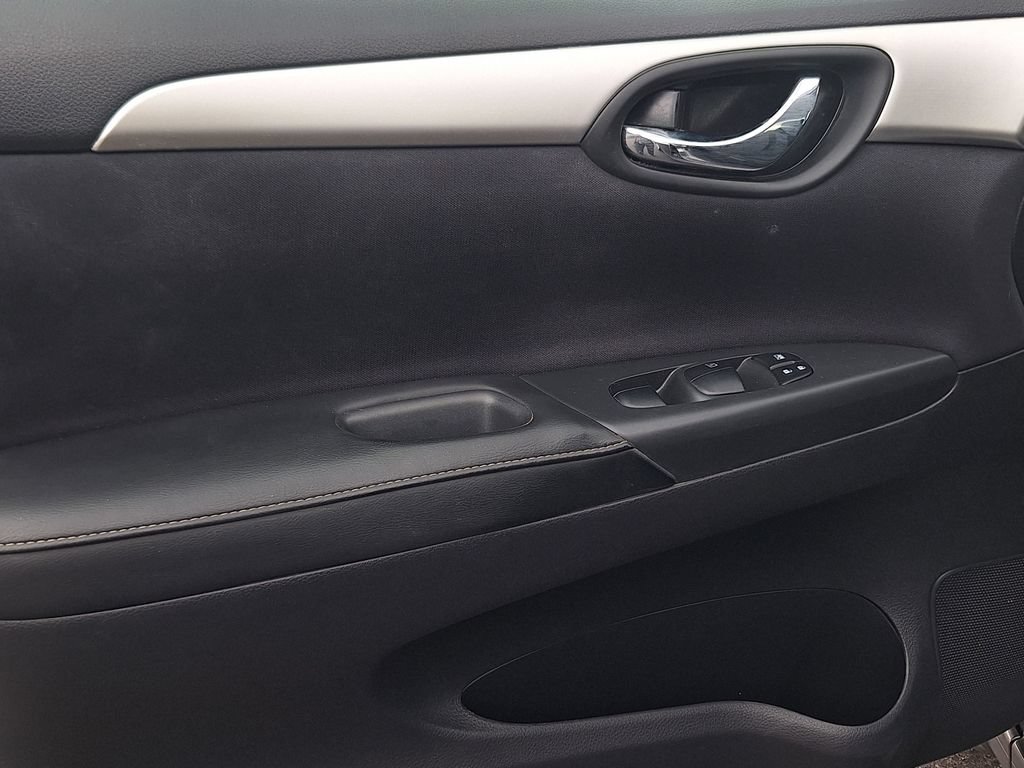 Used 2016 Nissan Sentra S FWD image 10